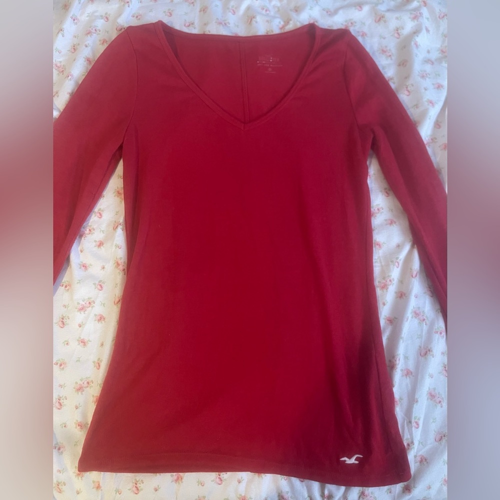 red v neck long sleeve